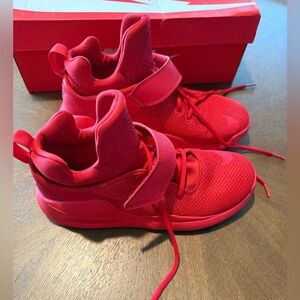 Great Deal Nike Kwazi Men’s Action High-Top size 8.5M/10W